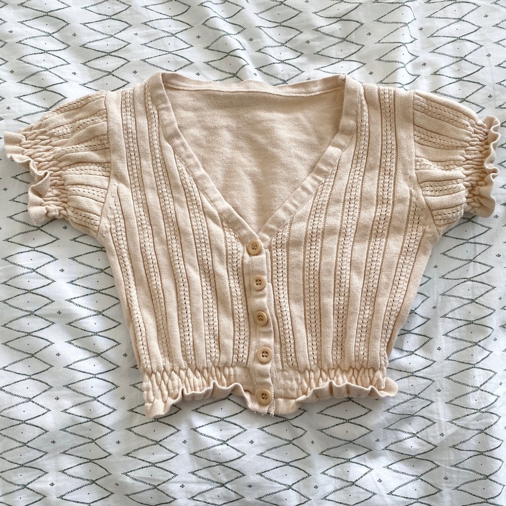 Pre-loved Cropped Button-up Top